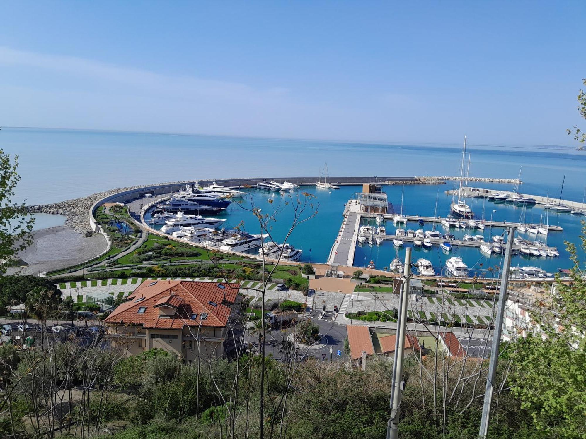 Appartamento Carrerapiana Pigna Dış mekan fotoğraf